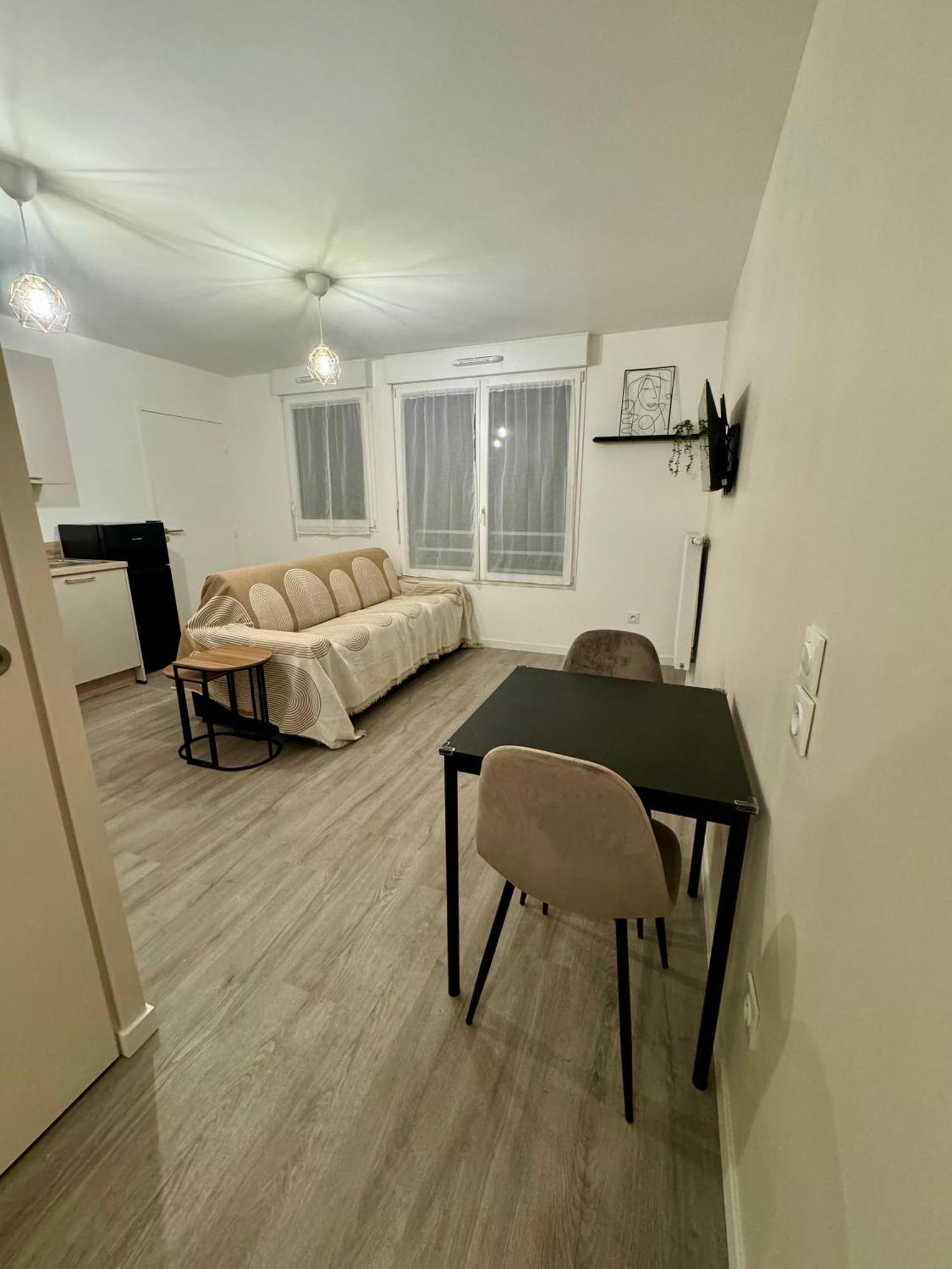 Moderne Et Equipe, Proche Du Rer, Paris & Aeroport D'orly En 20 Min, Lit Bebe Sur Demande Appartement Vitry-sur-Seine
