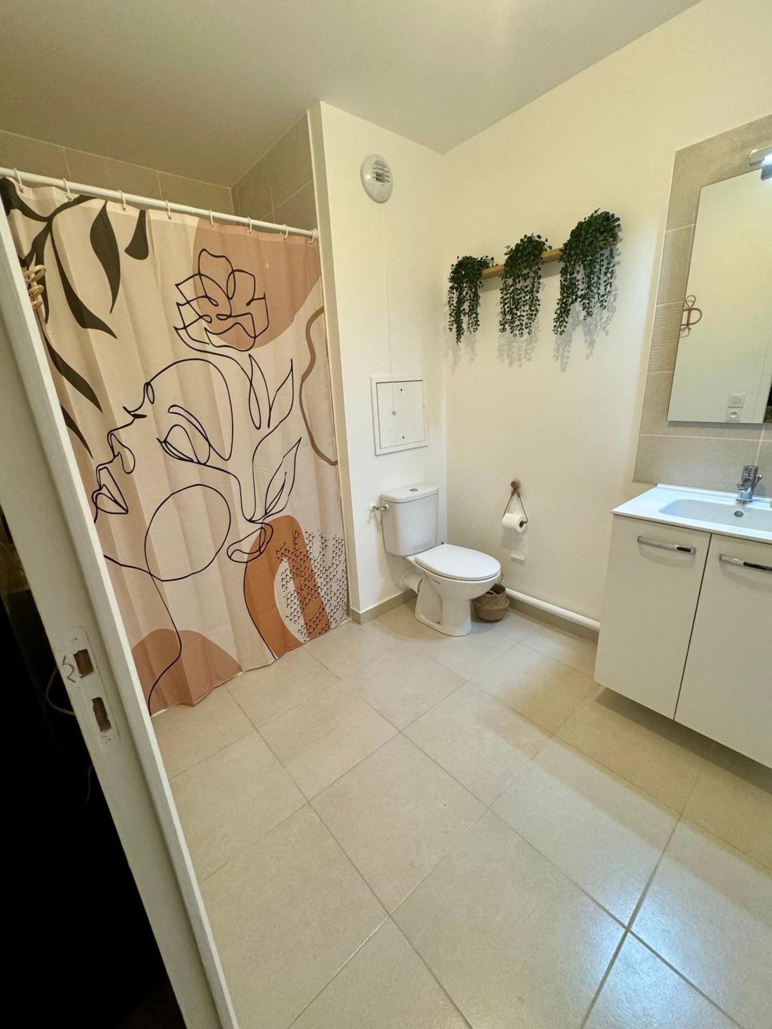Moderne Et Equipe, Proche Du Rer, Paris & Aeroport D'orly En 20 Min, Lit Bebe Sur Demande Appartement Vitry-sur-Seine